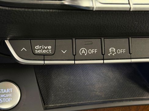 Used 2018 Audi Q5 Prestige AWD/4WD image 31