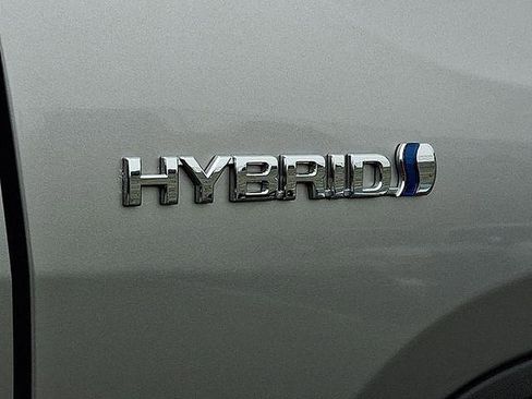 Certified 2021 Toyota RAV4 LE image 31