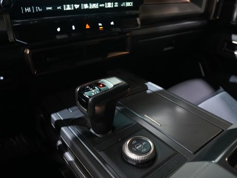 Used 2025 GMC Hummer EV 3X w/ LPO, Sport Package image 51