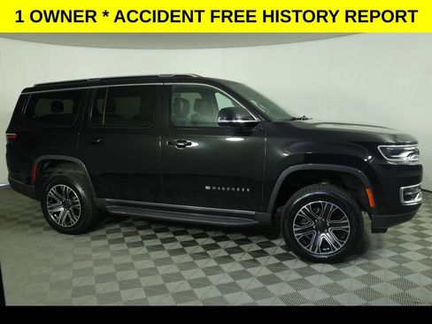Used 2022 Jeep Wagoneer Series III w/ Flexible Seating Group AWD/4WD image 2