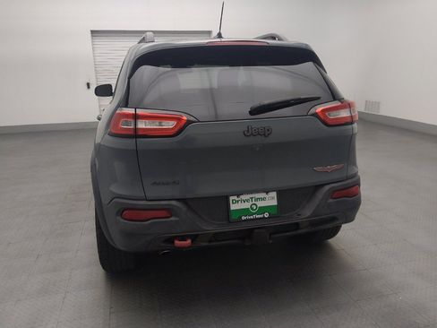 Used 2015 Jeep Cherokee Trailhawk w/ Comfort/Convenience Group AWD/4WD image 7
