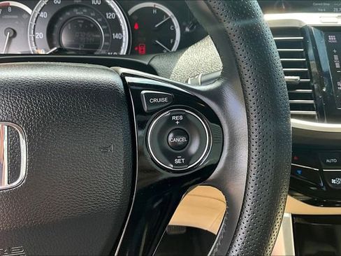 Used 2016 Honda Accord EX-L image 12
