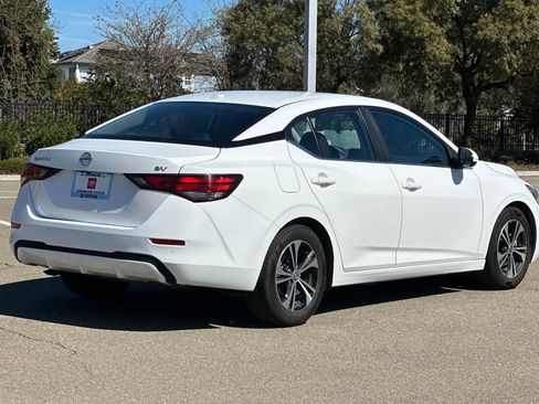 Used 2023 Nissan Sentra SV FWD image 4