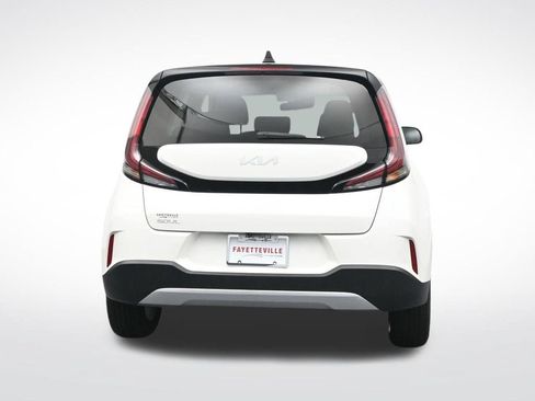 Used 2025 Kia Soul LX w/ LX Technology Package FWD image 6