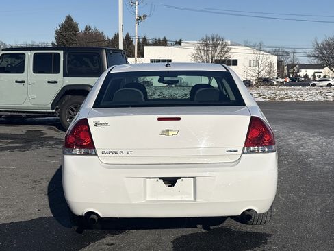 Used 2015 Chevrolet Impala LT w/ LT Sunroof Package image 5