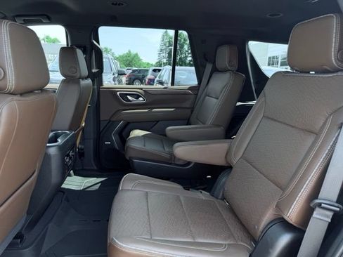 Used 2021 Chevrolet Tahoe High Country AWD/4WD image 23
