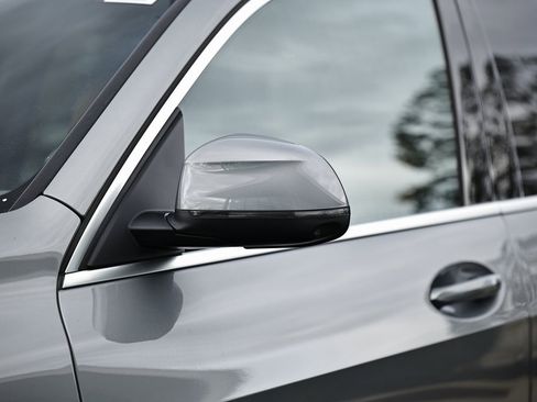 Certified 2025 BMW X5 sDrive40i w/ Premium Package image 11