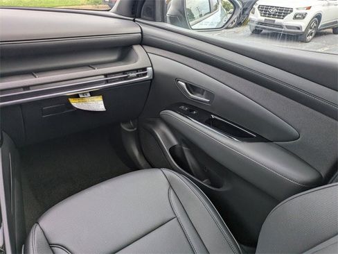 New 2025 Hyundai Santa Cruz Limited image 17