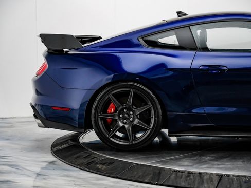 Used 2020 Ford Mustang Shelby GT500 w/ Carbon Fiber Track Pack image 17