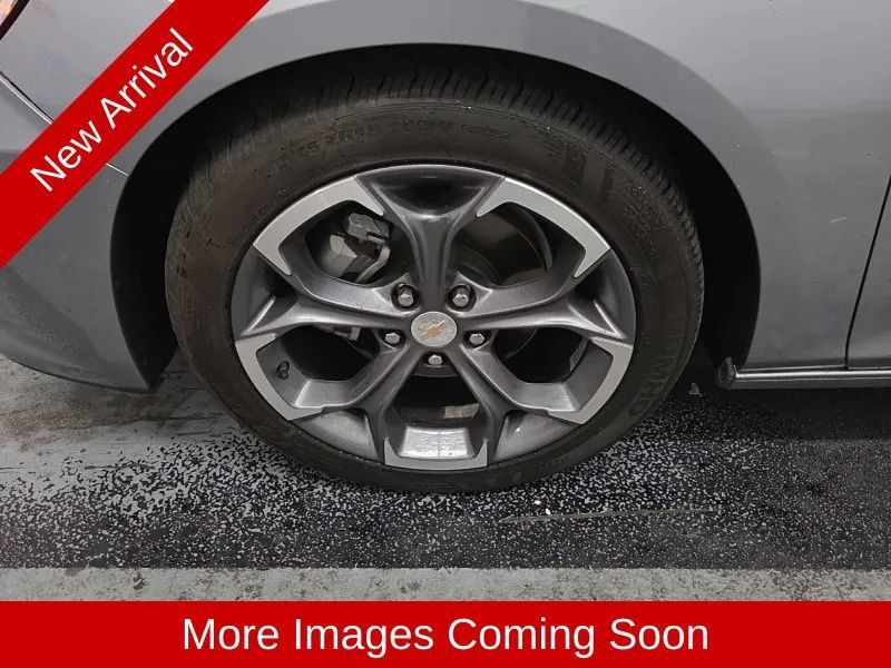 Used 2024 Chevrolet Malibu LT FWD image 7