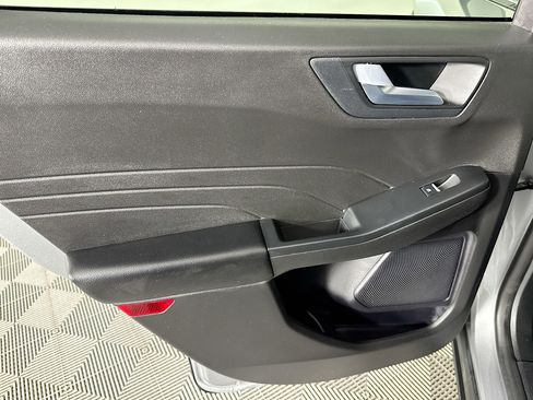 Used 2024 Ford Escape Platinum image 25