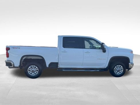 Used 2025 Chevrolet Silverado 2500 LT w/ Convenience Package AWD/4WD image 6