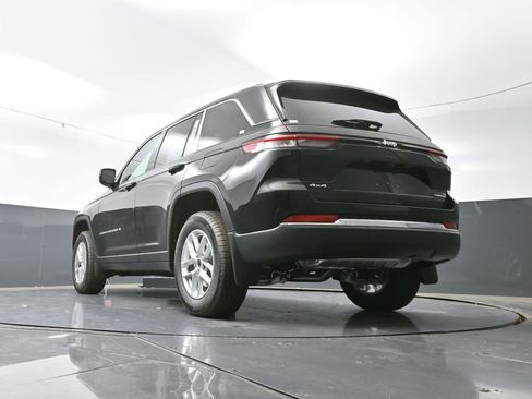 New 2025 Jeep Grand Cherokee Laredo X w/ Luxury Tech Group I image 50