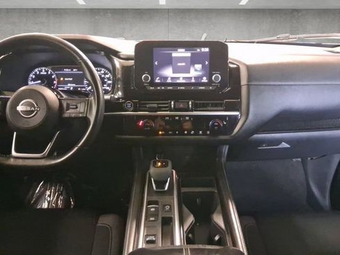 Certified 2023 Nissan Pathfinder SV image 20