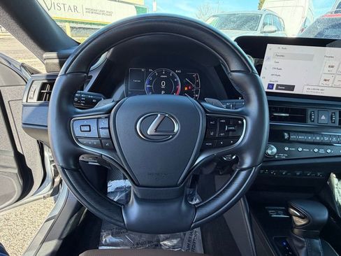 Used 2025 Lexus ES 350 Luxury image 24