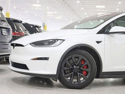 Used 2023 Tesla Model X Plaid AWD/4WD image 3