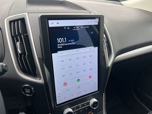 Certified 2024 Ford Edge SEL w/ Convenience Package image 12