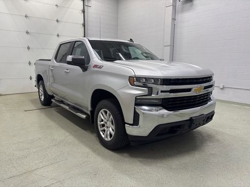 Used 2020 Chevrolet Silverado 1500 LT w/ All-Star Edition AWD/4WD image 2
