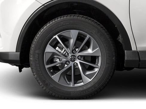 Used 2016 Toyota RAV4 Limited AWD/4WD image 13
