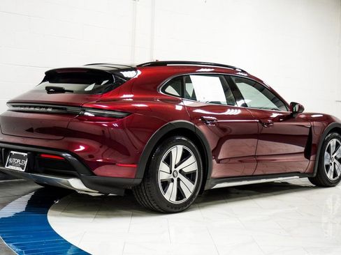 Used 2022 Porsche Taycan 4 Cross Turismo AWD/4WD image 6