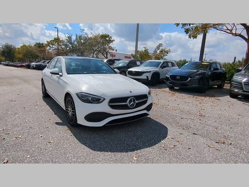 Used 2025 Mercedes-Benz C 300 4MATIC Sedan image 19
