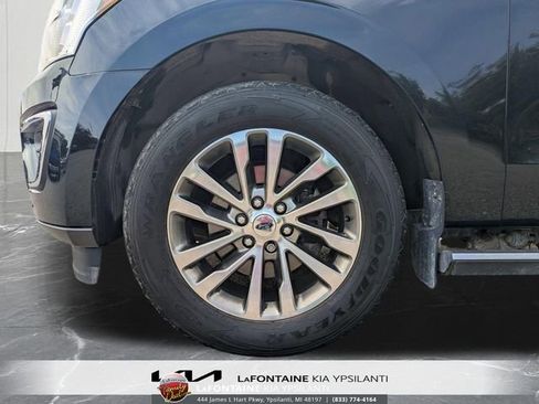 Used 2018 Ford Expedition Limited w/ Equipment Group 301A AWD/4WD image 33
