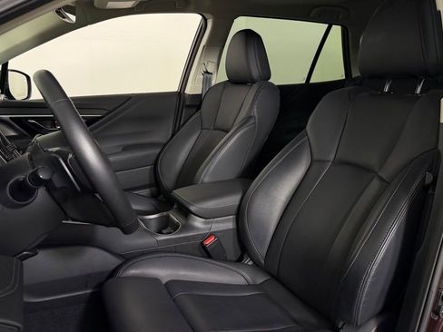Used 2024 Subaru Outback Limited AWD/4WD image 18