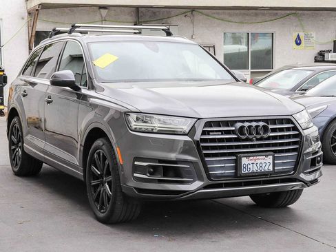 Used 2019 Audi Q7 3.0T Premium Plus w/ Premium Plus Package AWD/4WD image 5