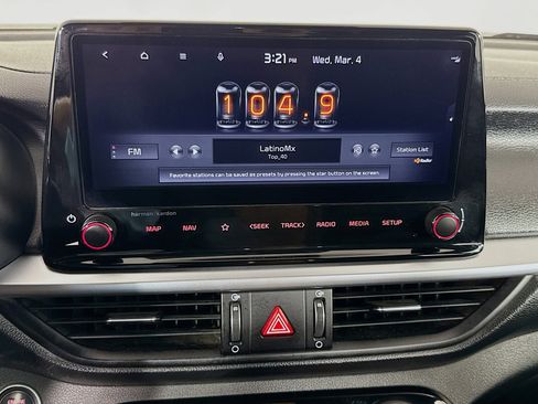 Used 2022 Kia Forte GT image 17