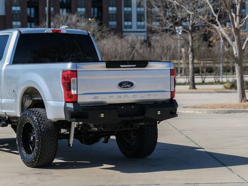 Used 2017 Ford F250 Lariat w/ Lariat Value Package image 23