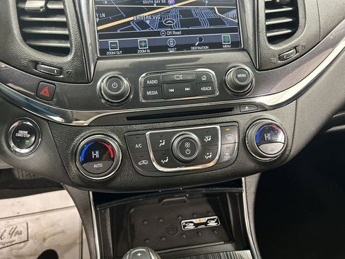 Used 2016 Chevrolet Impala LT w/ Leather Package image 17