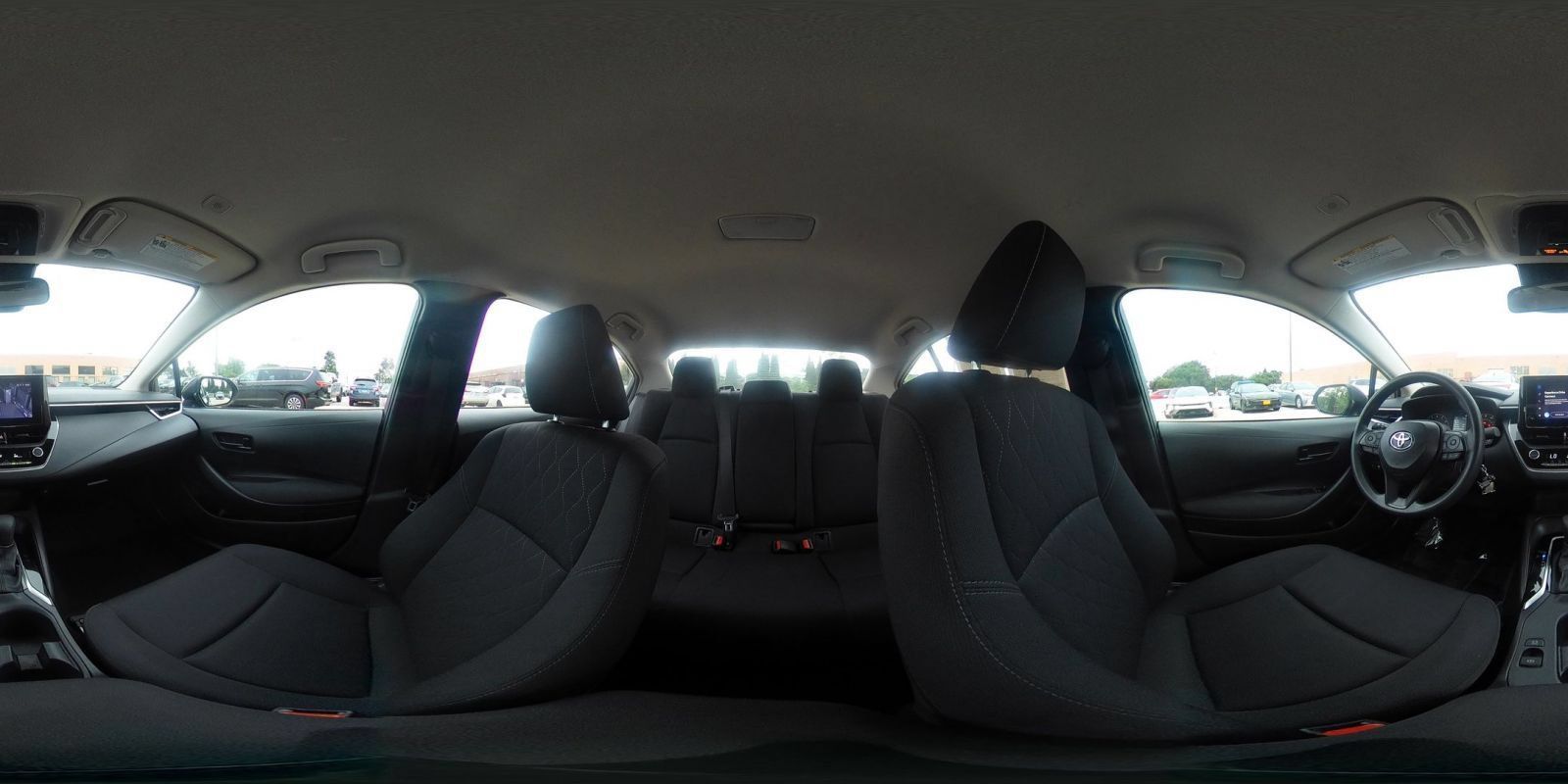 Used 2025 Toyota Corolla LE FWD image 39