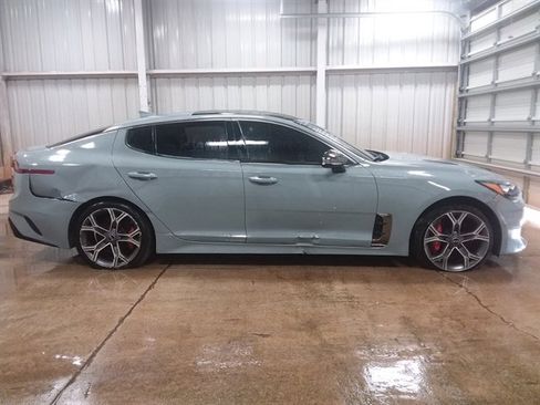 Used 2019 Kia Stinger GT2 image 6