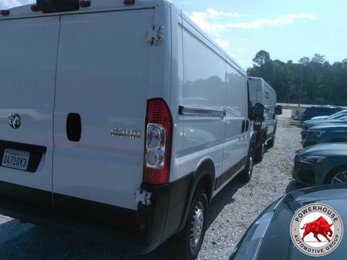 Used 2025 RAM ProMaster 2500 w/ Convenience Group FWD image 3