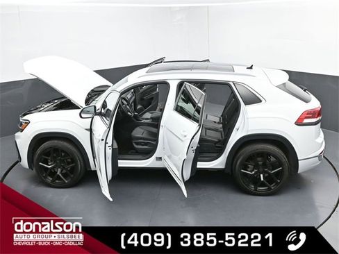 Used 2020 Volkswagen Atlas Cross Sport SEL R-Line image 26
