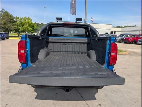 Used 2022 Chevrolet Colorado ZR2 w/ ZR2 Dusk Special Edition AWD/4WD image 19