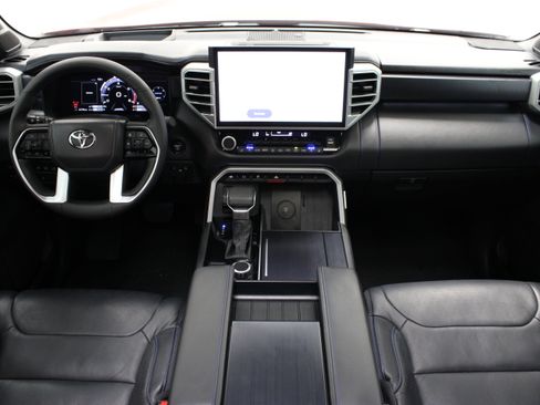 Certified 2025 Toyota Sequoia Platinum AWD/4WD image 34