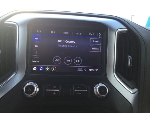 Used 2020 GMC Sierra 2500 SLE w/ SLE Value Package; AWD/4WD image 11