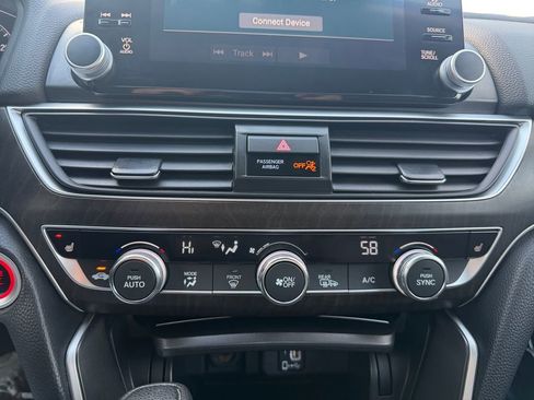 Used 2018 Honda Accord EX image 22