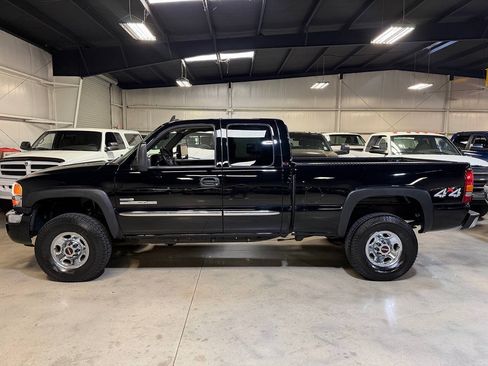 Used 2007 GMC Sierra 2500 SLE w/ Heavy-Duty Power Package AWD/4WD image 12