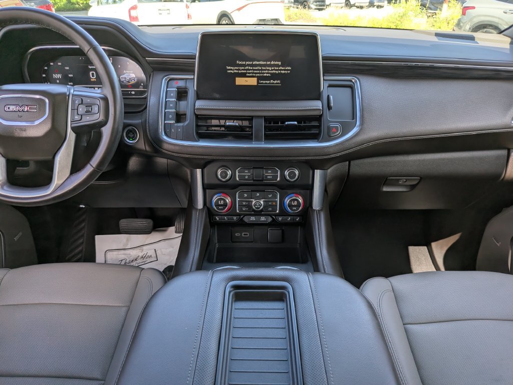 Used 2023 GMC Yukon SLT w/ SLT Premium Package RWD image 18