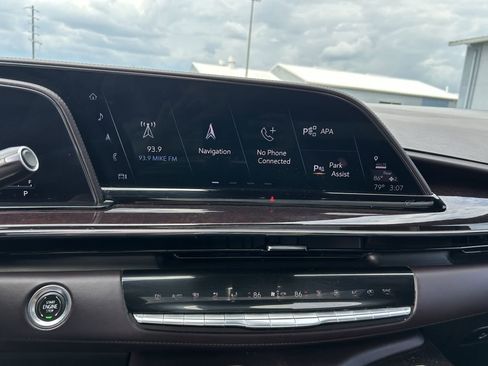 Used 2021 Cadillac Escalade ESV Sport Platinum AWD/4WD image 9