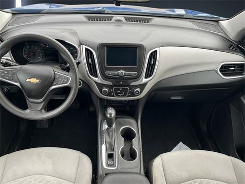 Used 2019 Chevrolet Equinox LS w/ LS Convenience Package image 11