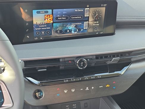 New 2025 Nissan Murano SV w/ Cargo Package image 16