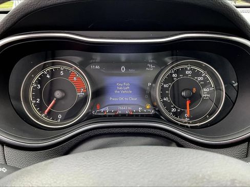 Used 2022 Jeep Cherokee Limited AWD/4WD image 13