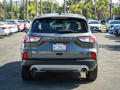 Used 2021 Ford Escape SE FWD image 5