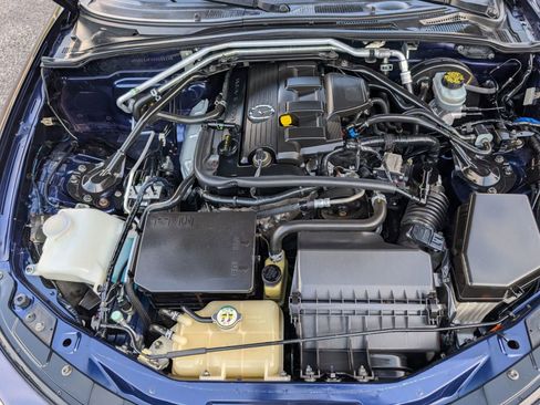 Used 2012 MAZDA MX-5 Miata Sport w/ Convenience Pkg image 19