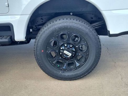 New 2026 Ford F250 XLT w/ XLT Premium Package image 18