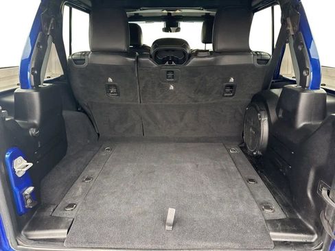 Used 2019 Jeep Wrangler Unlimited Rubicon w/ Dual Top Group image 30