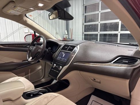 Used 2017 Lincoln MKC Reserve w/ Lincoln MKC Climate Package image 28